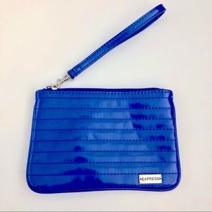 Express patent wristlet